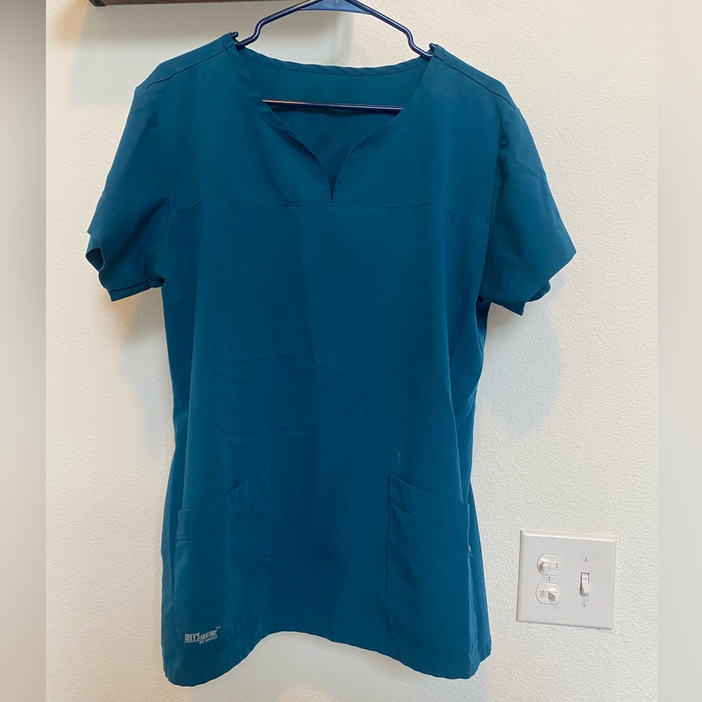 Scrub Top (BARCO)